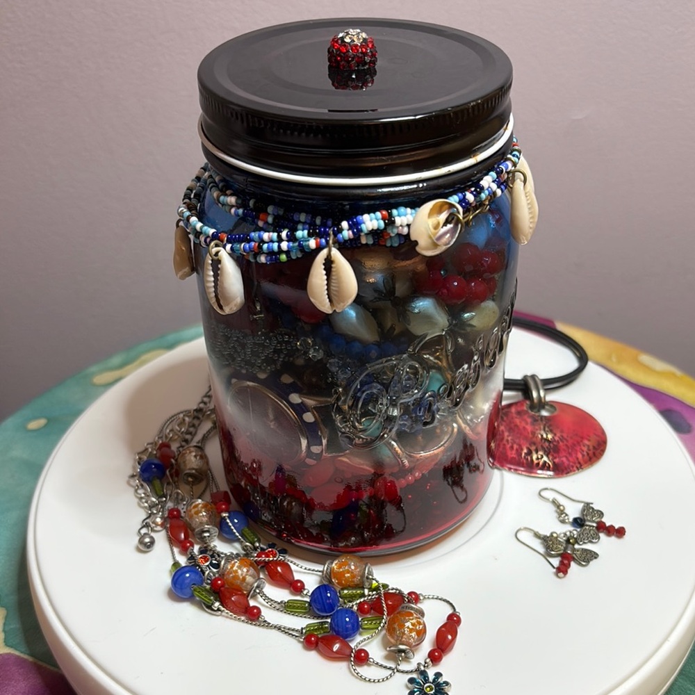 MYSTERY JEWELRY “U.S.A.”